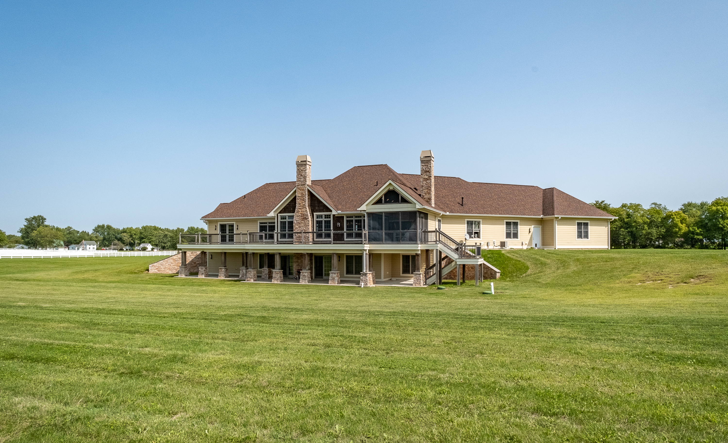 Featured Listing | 64399 County Road 3