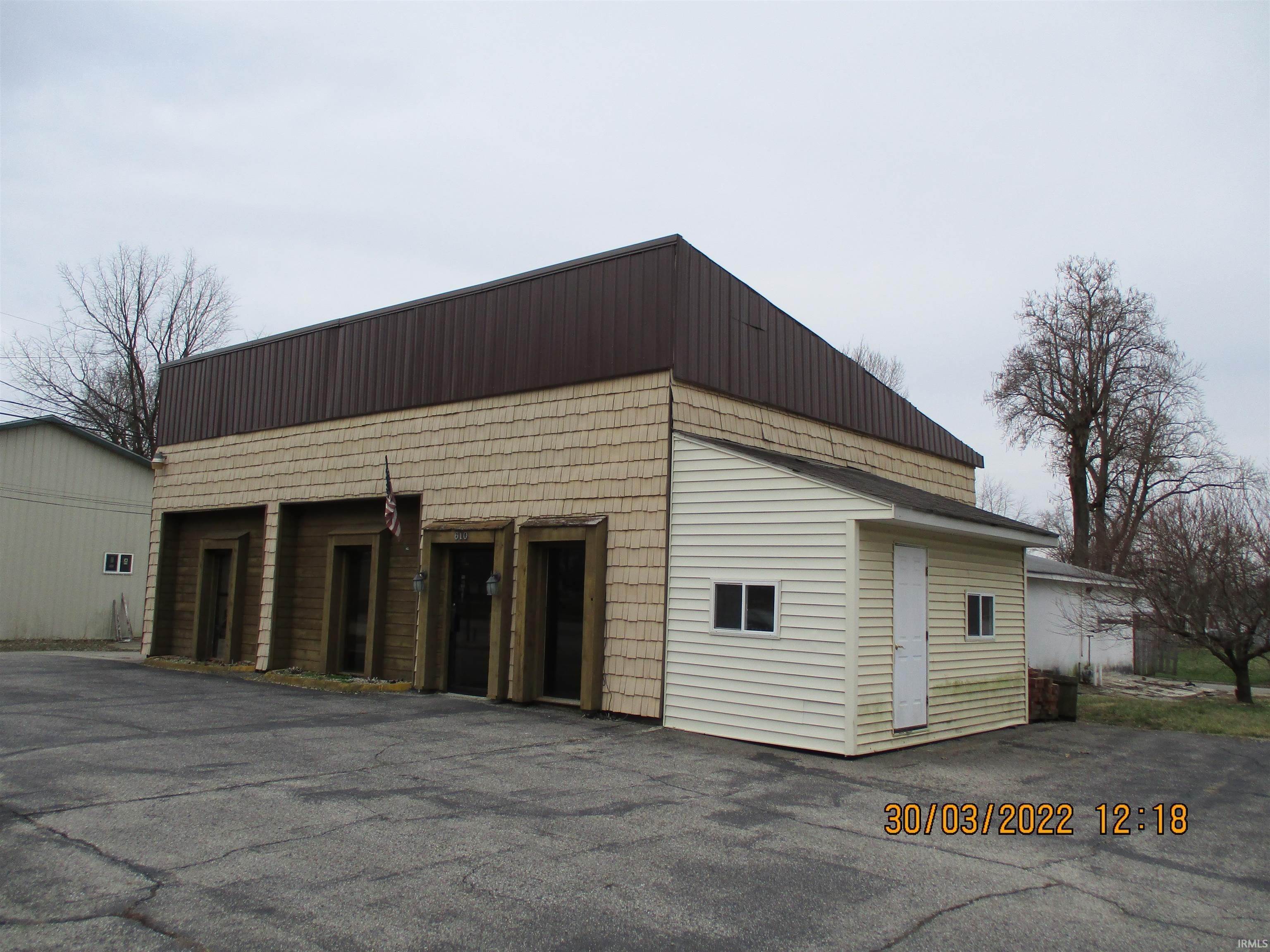 Retail for Sale at 610 S Park Avenue Alexandria, Indiana 46001 United States