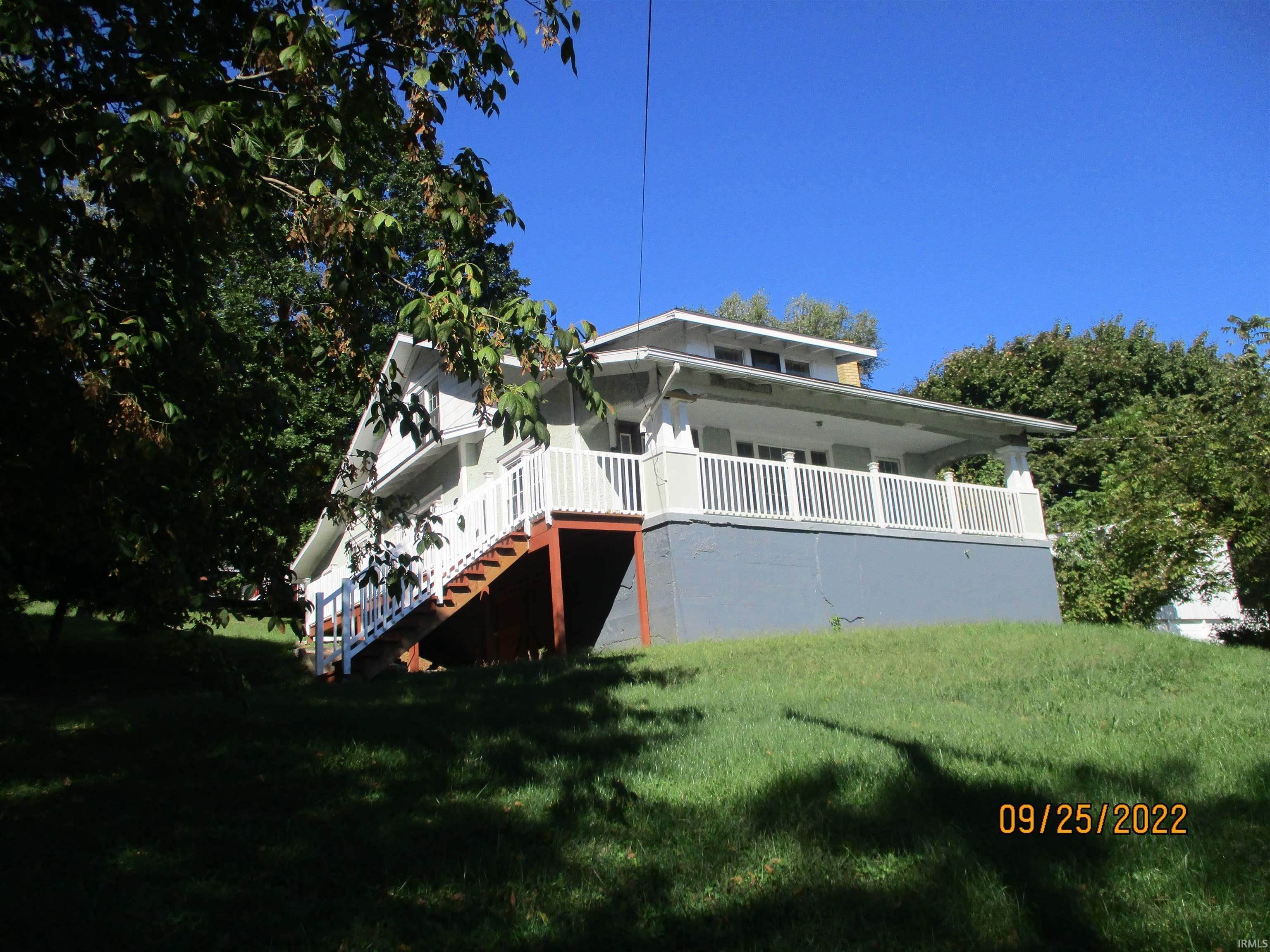 Single Family Homes por un Venta en 695 Adams Street French Lick, Indiana 47432 Estados Unidos