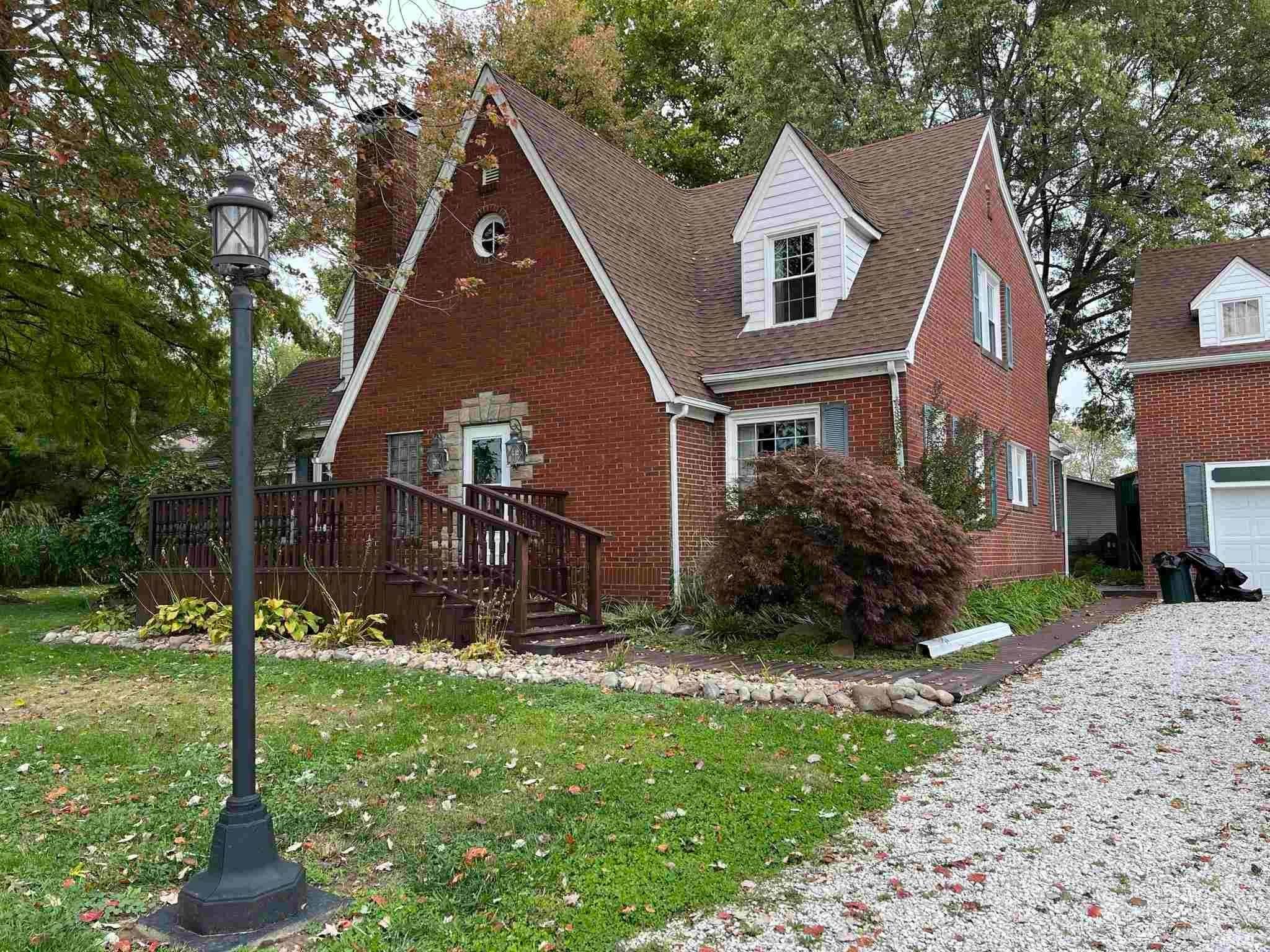 Single Family Homes 为 销售 在 10705 Nob Hill Boulevard Lawrenceville, 伊利诺斯州 62439 美国