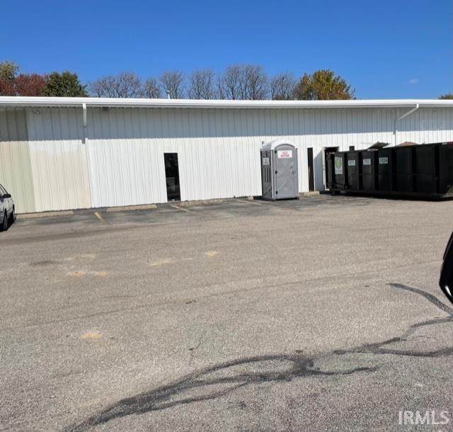 Comm / Ind Lease at 1068 E State Road 68 Haubstadt, Indiana 47639 United States