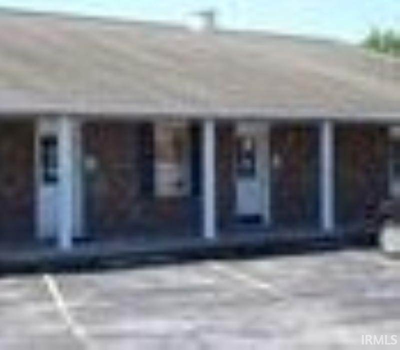 Comm / Ind Lease at 303 E Broadway Street Princeton, Indiana 47670 United States