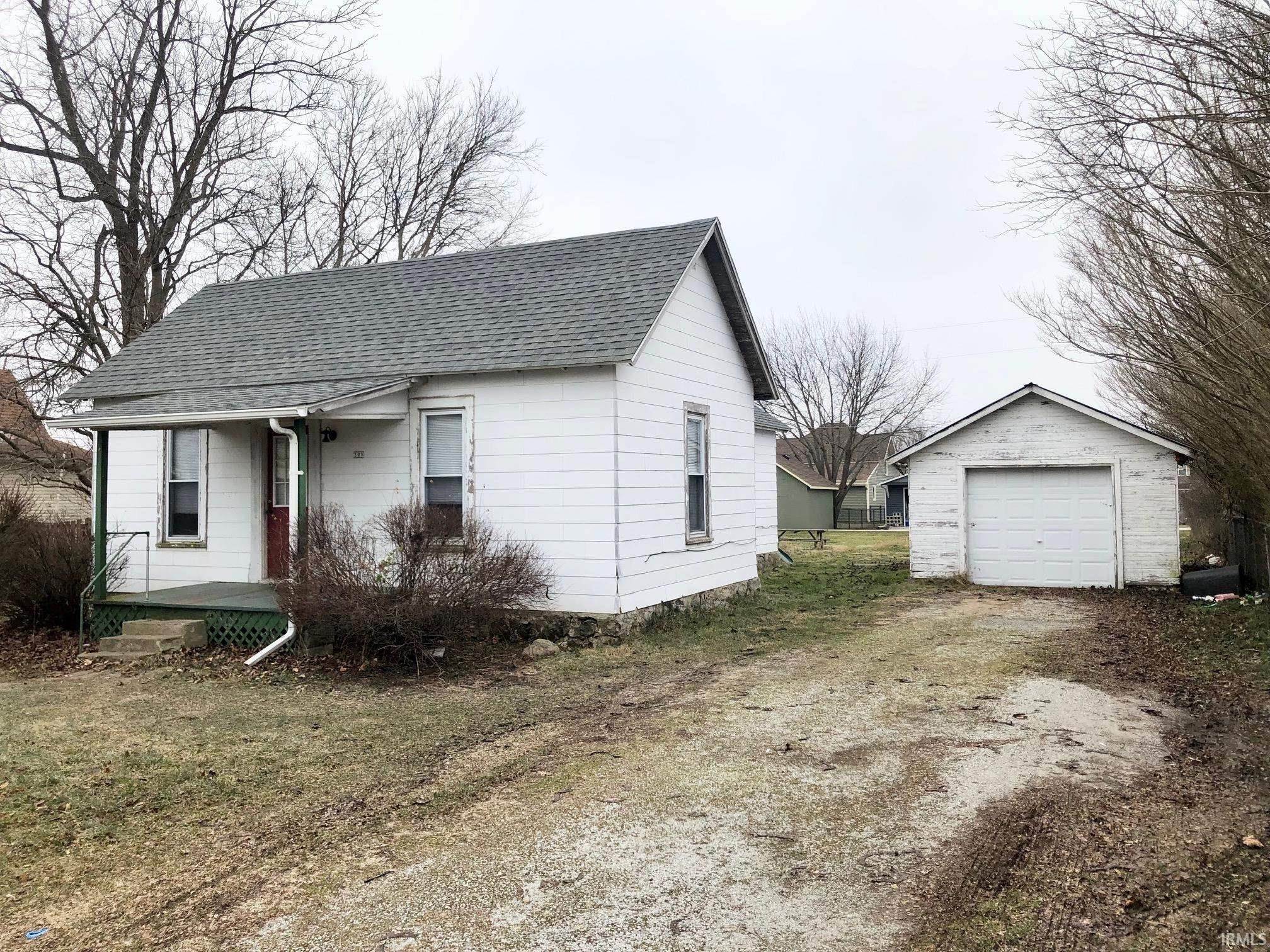 Single Family Homes por un Venta en 305 W 4TH Brookston, Indiana 47923 Estados Unidos