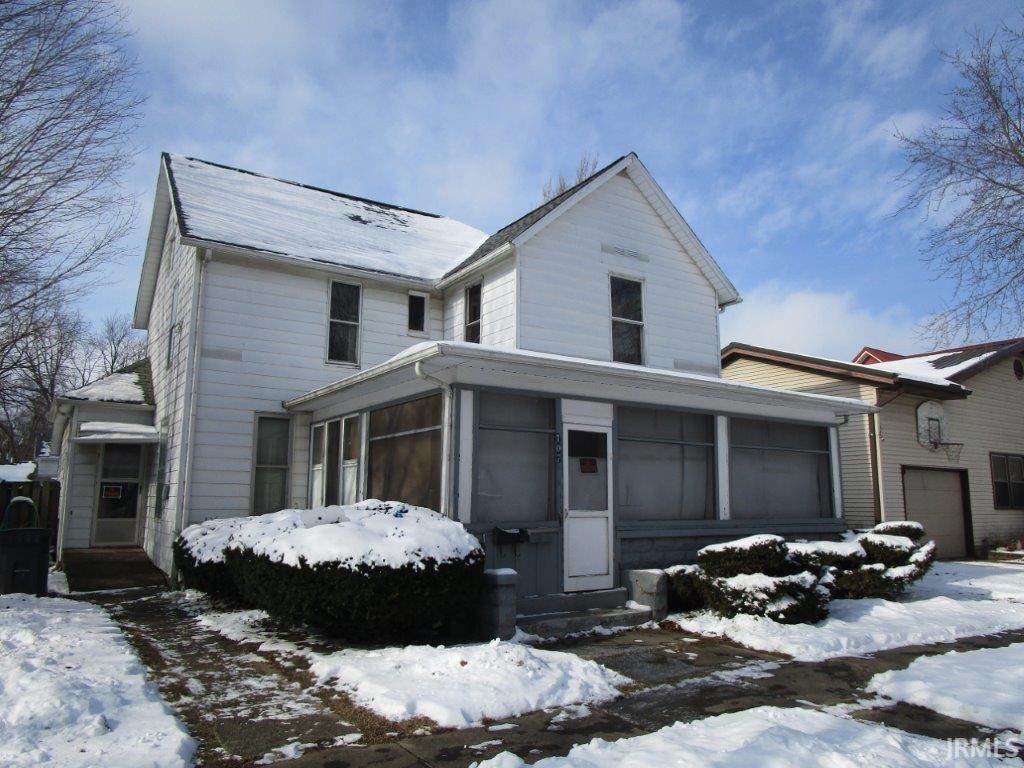 Duplex Homes pour l Vente à 107 N Main Street South Whitley, Indiana 46787 États-Unis