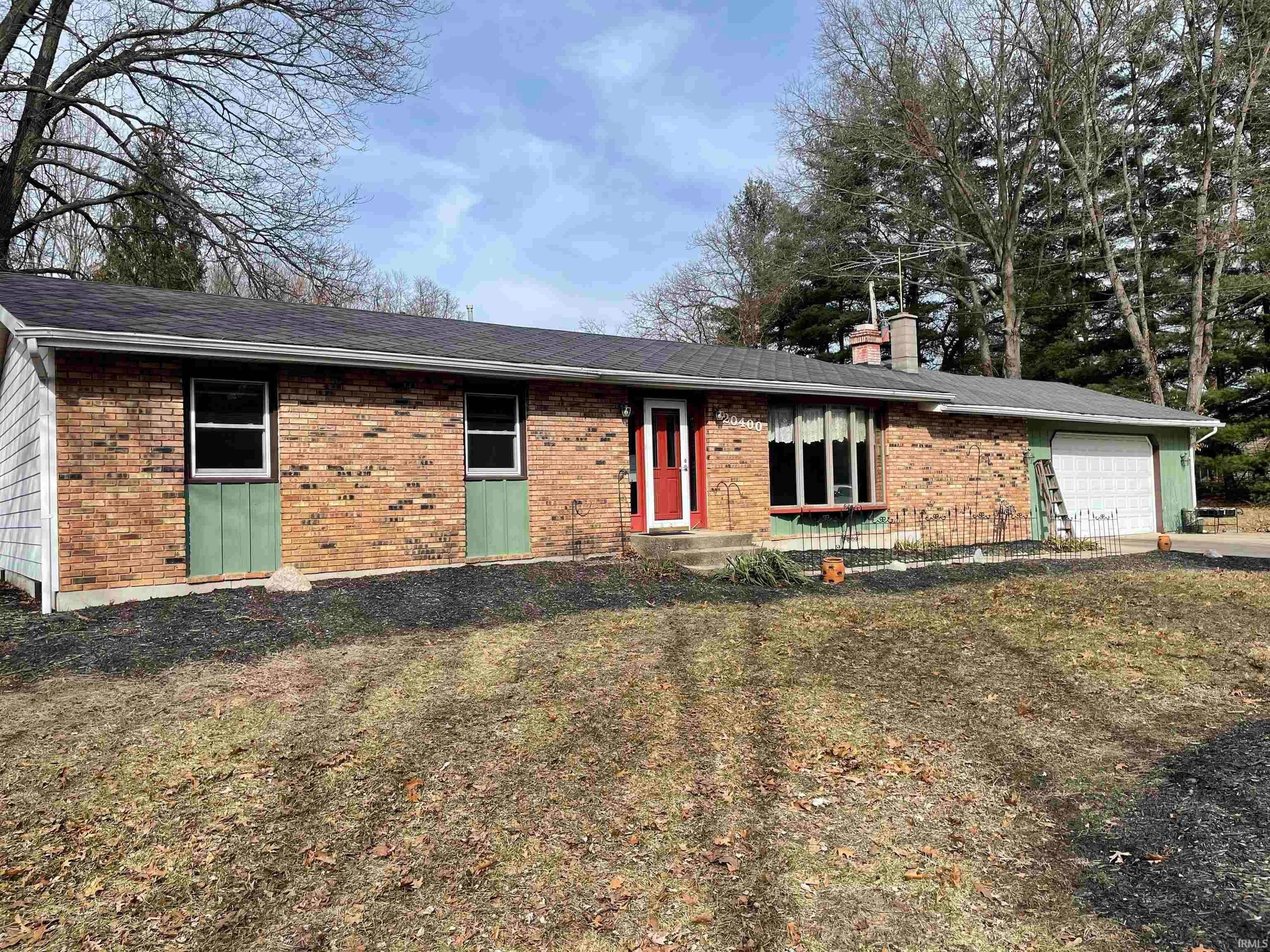 Single Family Homes por un Venta en 20400 Lincoln Highway Grovertown, Indiana 46531 Estados Unidos