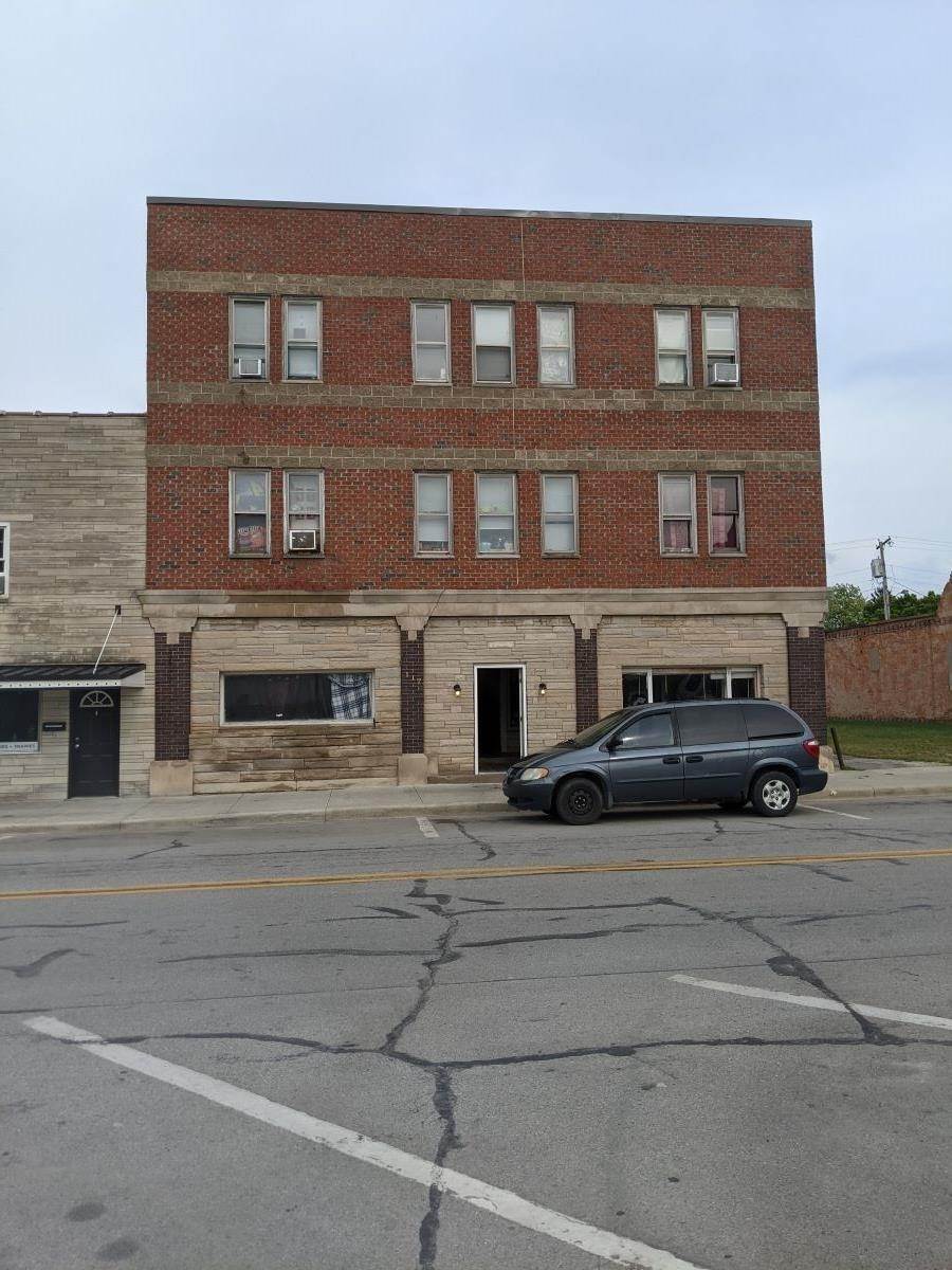 Multi-Family Homes for Sale at 117 S Broadway Street Butler, Indiana 46721 United States