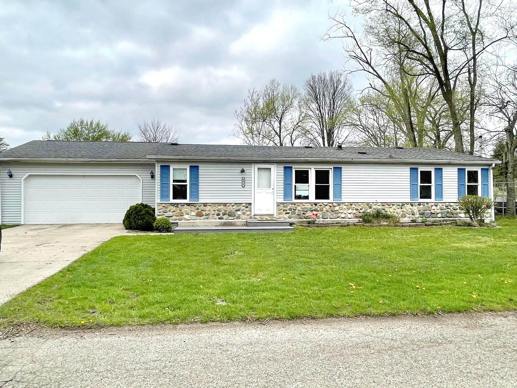 Manufactured Home for Sale at 8610 Abbott Street Bremen, Indiana 46506 United States