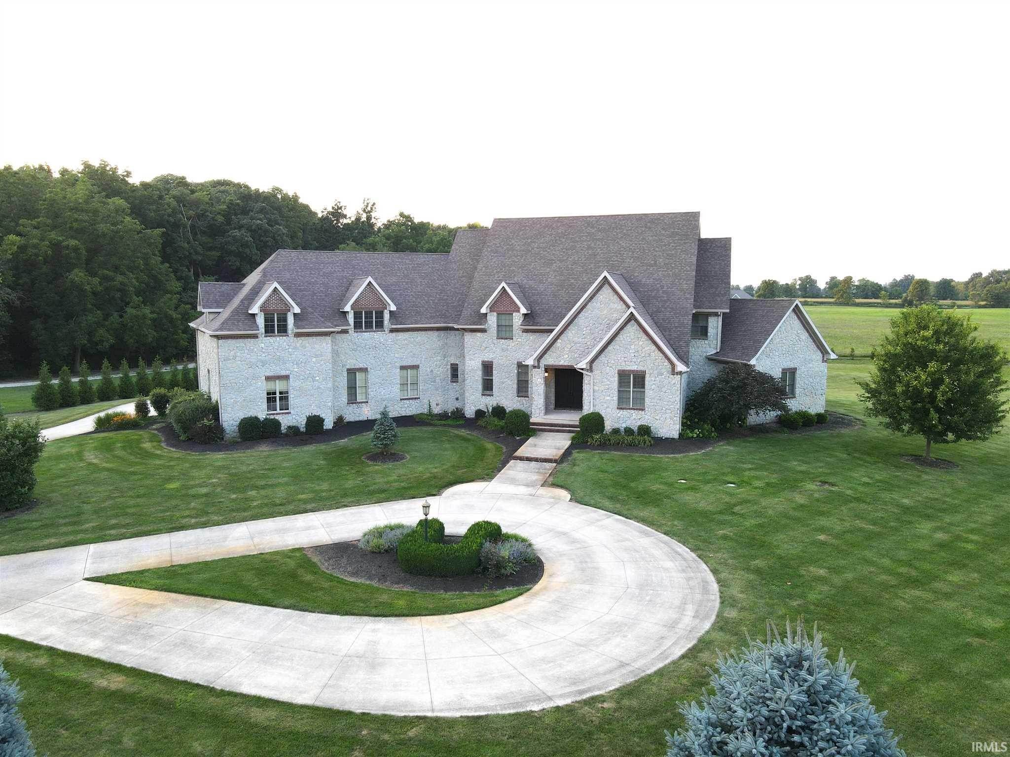 Single Family Homes 为 销售 在 14210 W CR 250 S Daleville, 印第安纳州 47334 美国