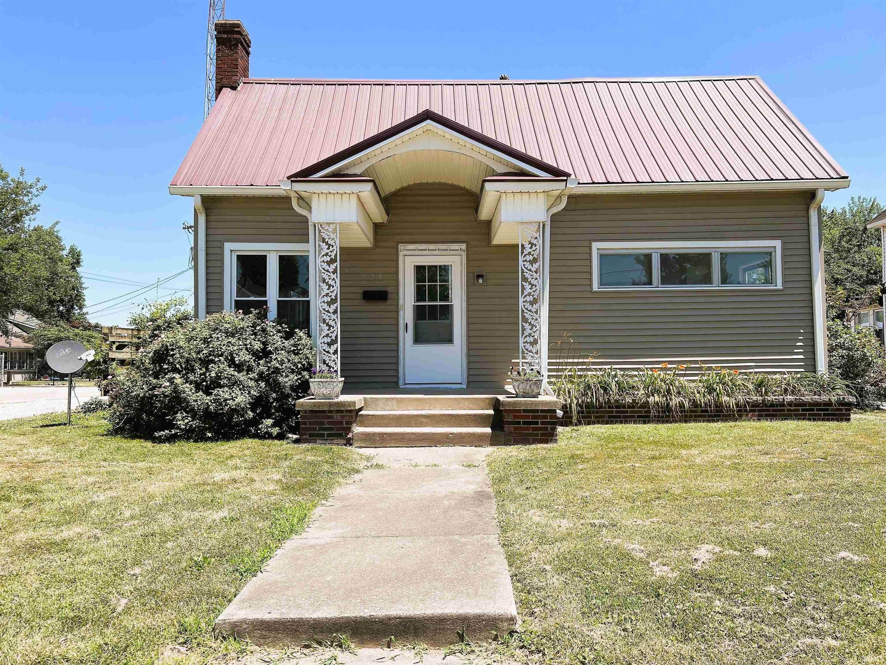 Single Family Homes для того Продажа на 59 NE 6th Street Linton, Индиана 47441 Соединенные Штаты