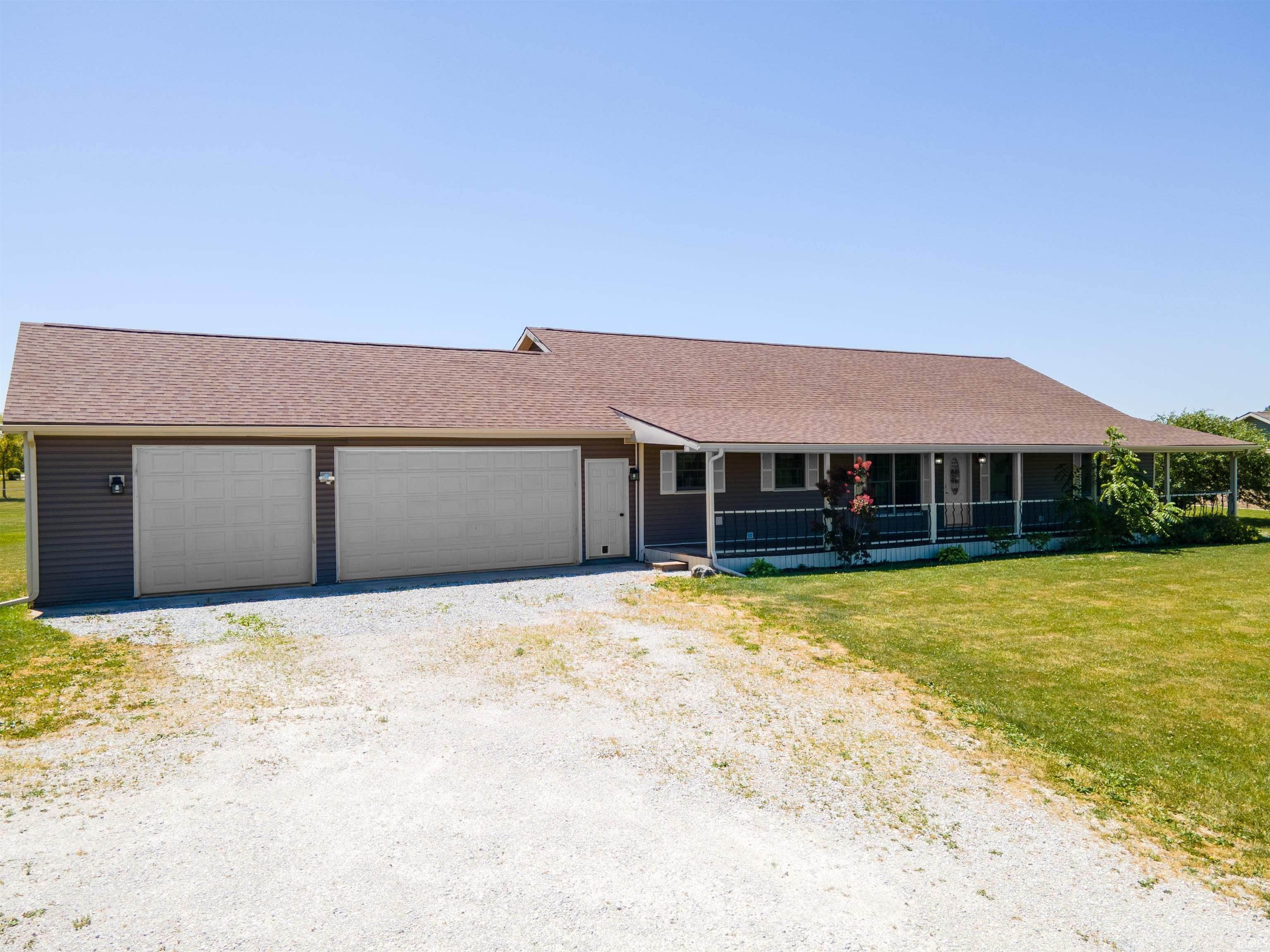 Single Family Homes por un Venta en 5835 N Lagro Road Marion, Indiana 46952 Estados Unidos