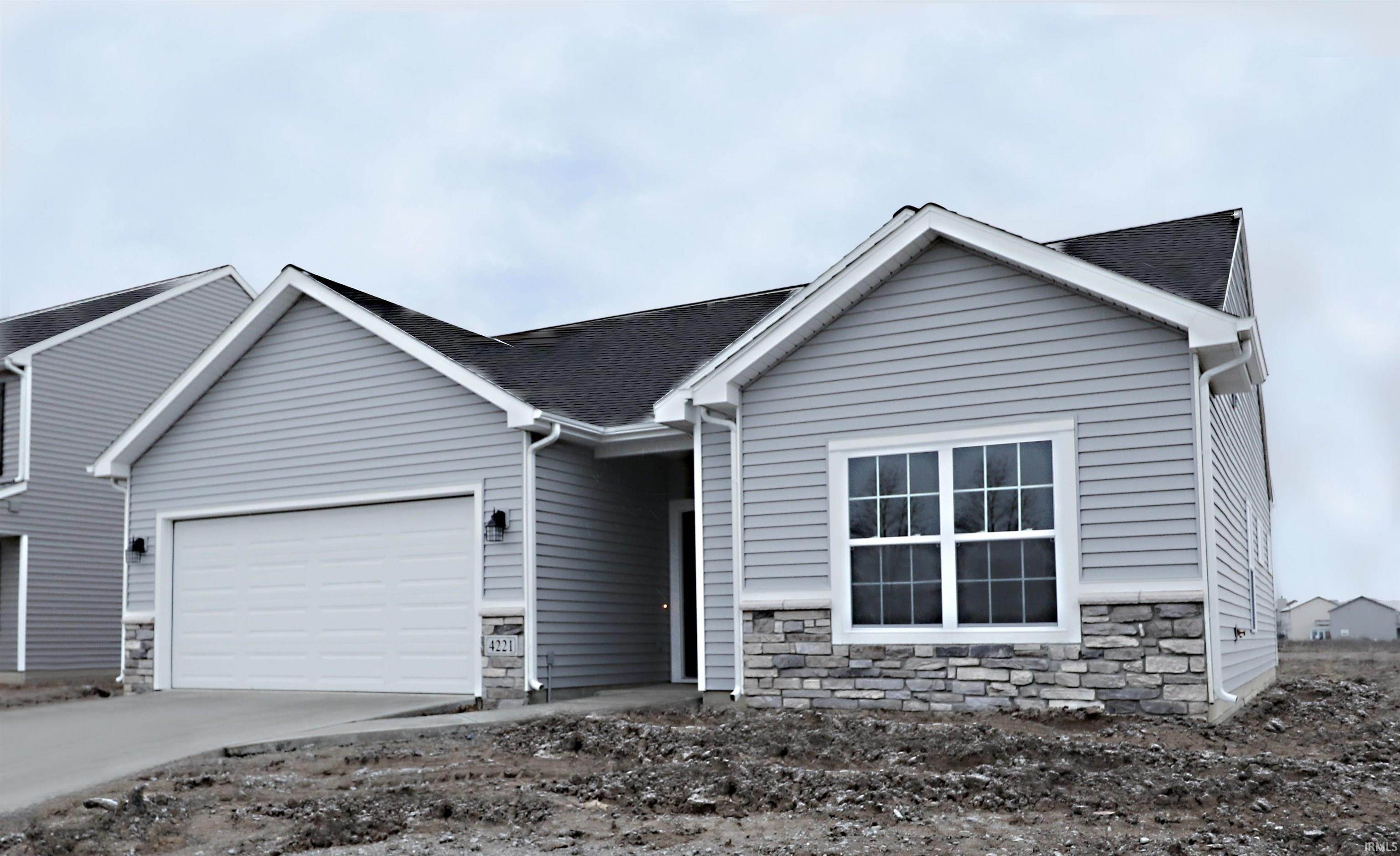 Single Family Homes pour l Vente à 4221 Iron Rock Chase Road New Haven, Indiana 46774 États-Unis