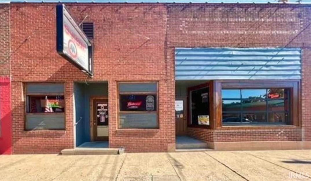Bars & Restaurants pour l Vente à 106 E 4th Street Monon, Indiana 47959 États-Unis