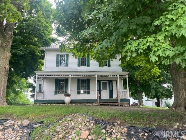 Single Family Homes 为 销售 在 954 Michigan Road Lakeville, 印第安纳州 46536 美国