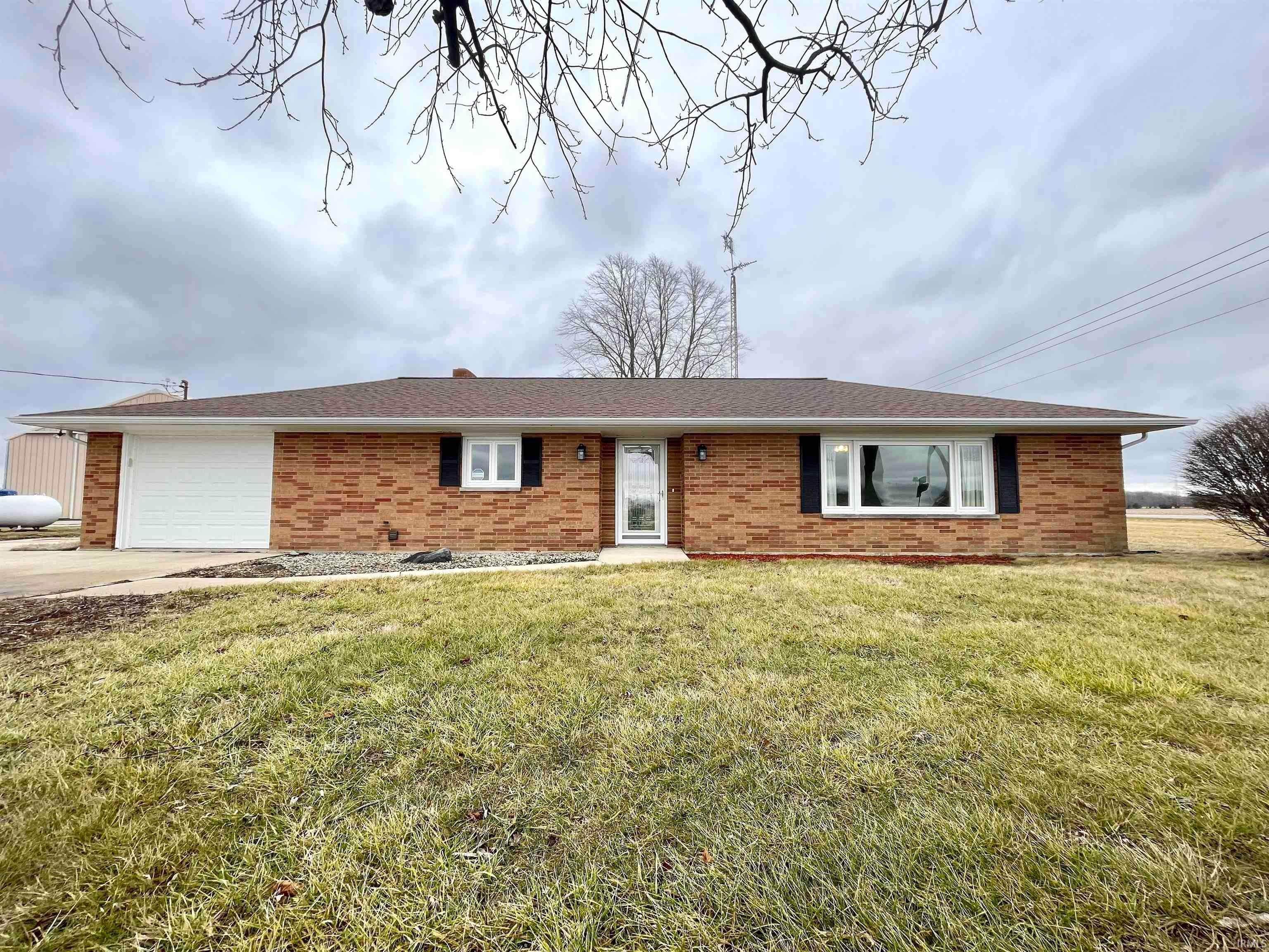 Single Family Homes 为 销售 在 5014 N 100 W Marion, 印第安纳州 46952 美国