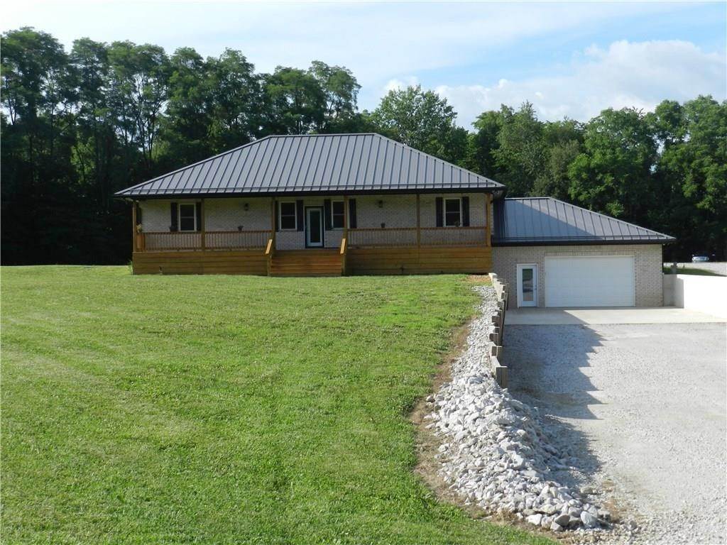 Single Family Homes for Sale at 4257 W Co Road 1100 Reelsville, Indiana 46171 United States