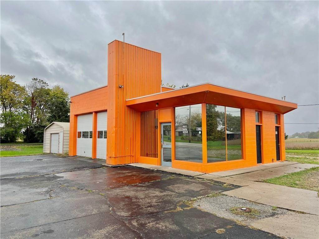Commercial / Office for Sale at 9776 N State Road 9 Hope, Indiana 47246 United States
