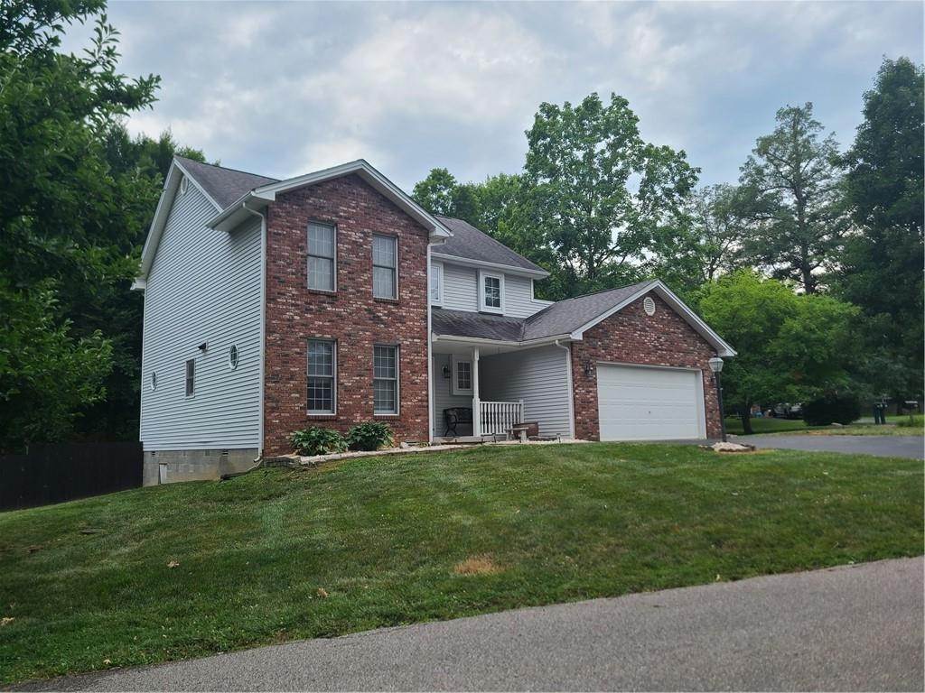 Single Family Homes 为 销售 在 535 Stewart Court North Vernon, 印第安纳州 47265 美国