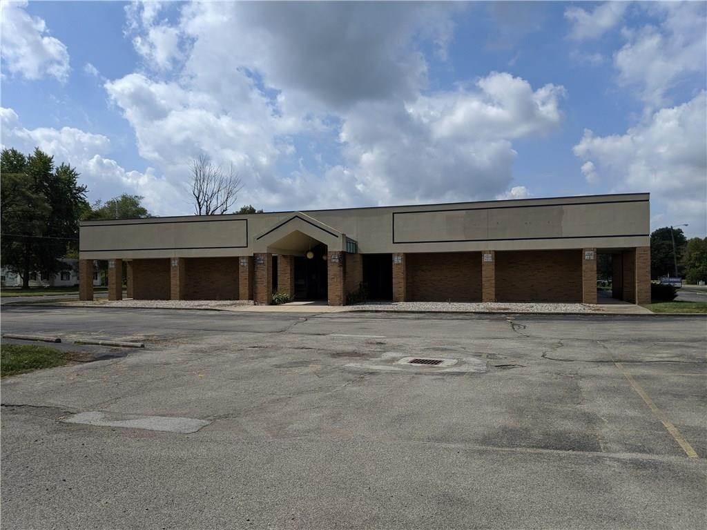 Commercial / Office for Sale at 2015 University Boulevard Anderson, Indiana 46012 United States