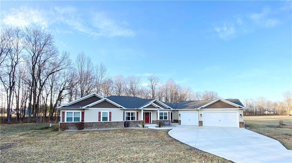 Single Family Homes for Sale at 14981 Vermillion Lane Covington, Indiana 47932 United States