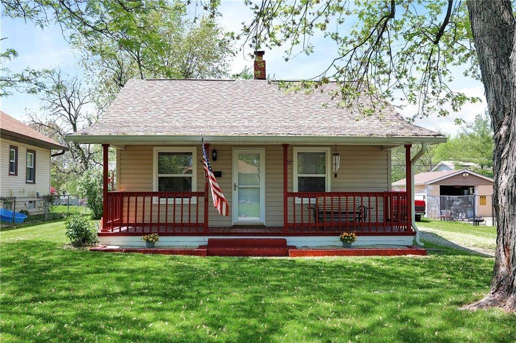 Single Family Homes для того Продажа на 312 N 20th Avenue Beech Grove, Индиана 46107 Соединенные Штаты