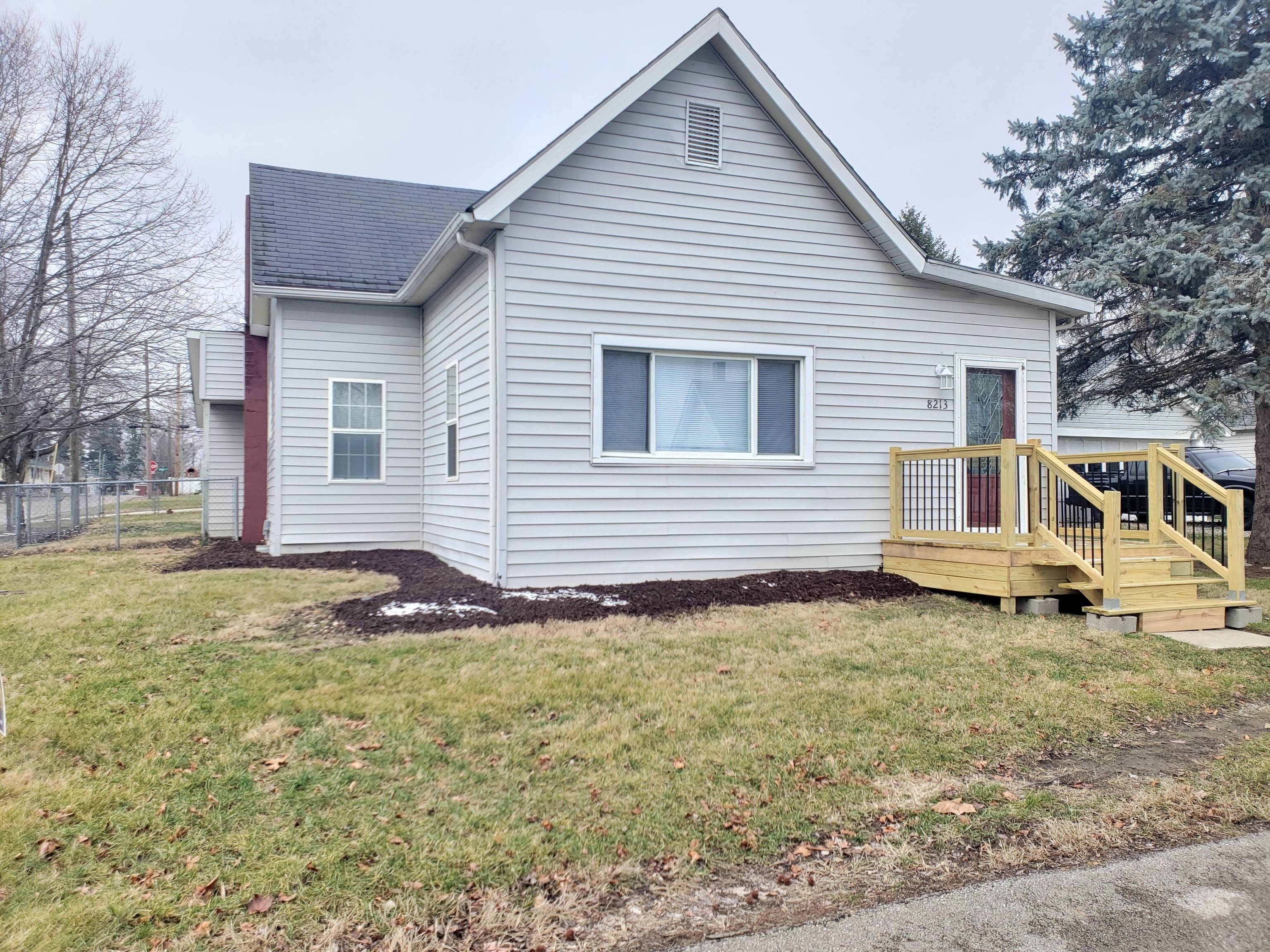 Single Family Homes por un Venta en 8213 S Sorgham Street Daleville, Indiana 47334 Estados Unidos