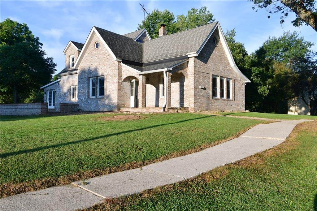Single Family Homes 为 销售 在 505 W Pearl Street North Salem, 印第安纳州 46165 美国