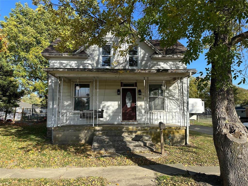 Single Family Homes por un Venta en 501 Walnut Street Hope, Indiana 47246 Estados Unidos