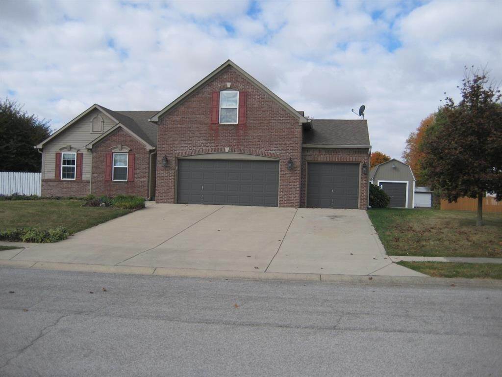 Single Family Homes por un Venta en 8952 Watkins Lane Clayton, Indiana 46118 Estados Unidos