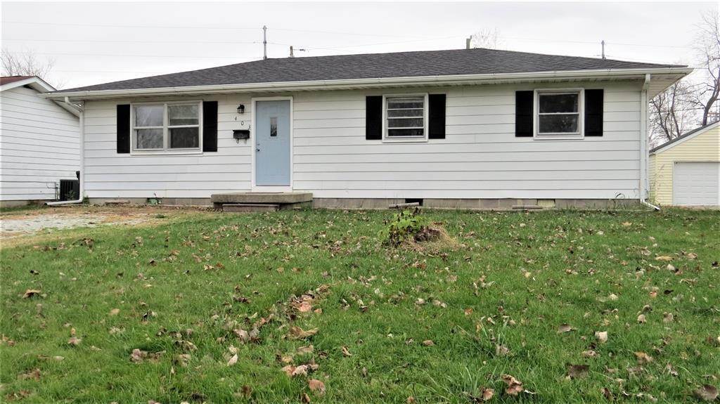 Single Family Homes pour l Vente à 403 N Kovener Street Crothersville, Indiana 47229 États-Unis