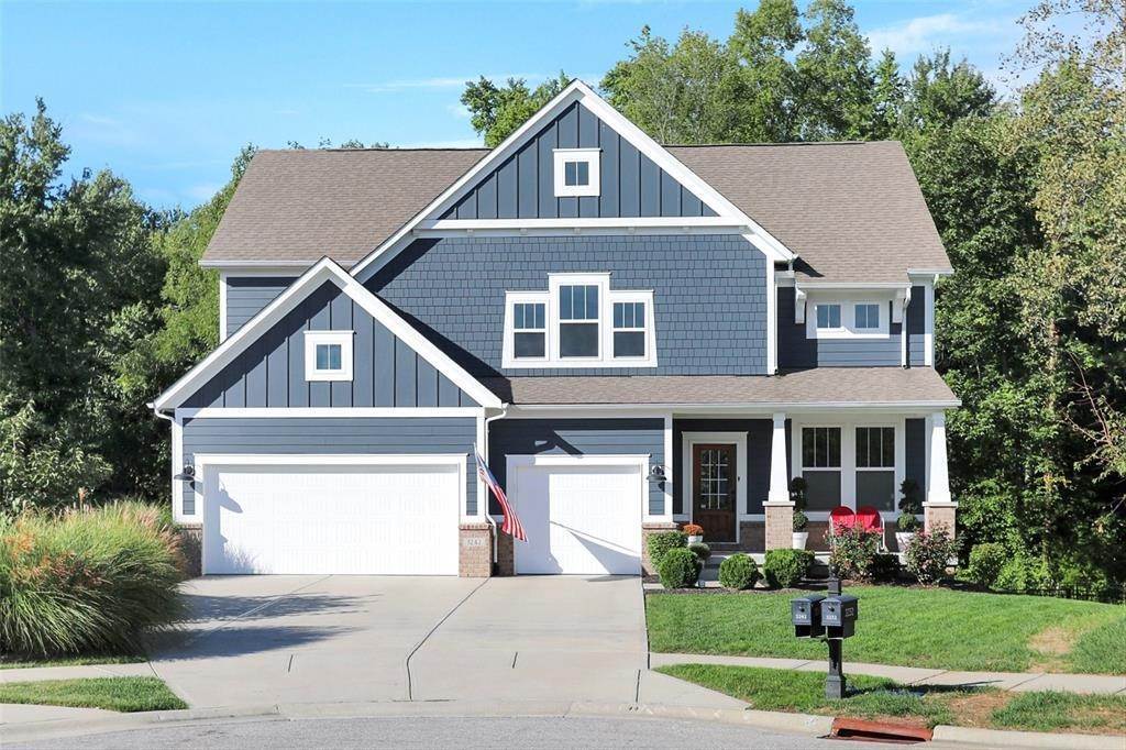 Single Family Homes для того Продажа на 3242 Gray Hawk Drive Columbus, Индиана 47201 Соединенные Штаты