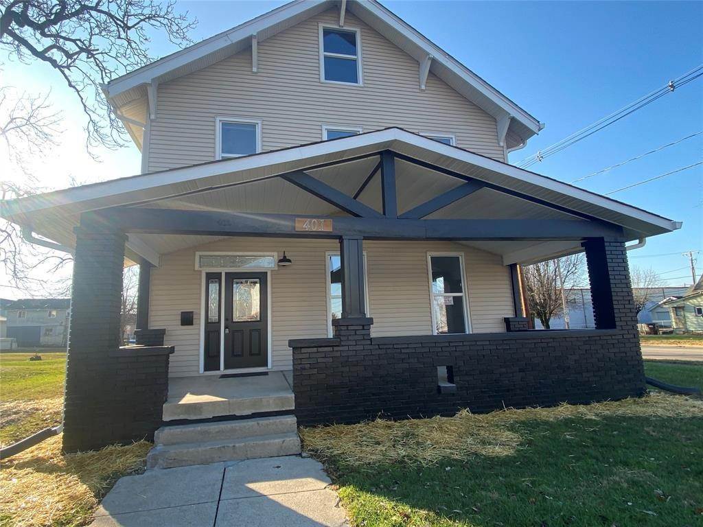 Single Family Homes pour l Vente à 401 E Main Cross Street Édimbourg, Indiana 46124 États-Unis
