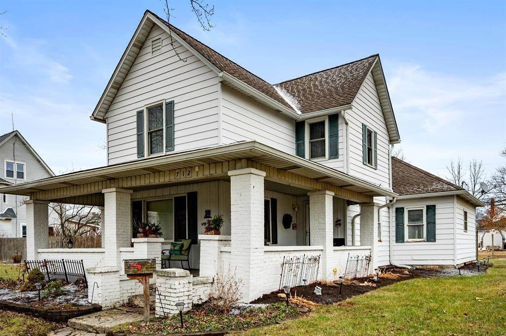 Single Family Homes для того Продажа на 712 N High Street Hartford City, Индиана 47348 Соединенные Штаты