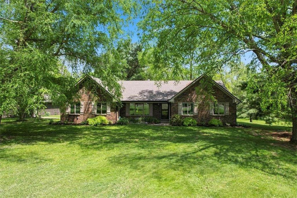 Single Family Homes для того Продажа на Address Restricted By Mls Danville, Индиана 46122 Соединенные Штаты