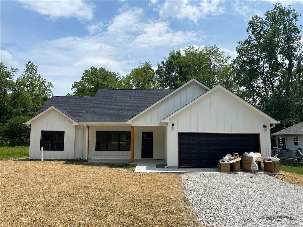 Single Family Homes для того Продажа на 486 Jefferson Valley Coatesville, Индиана 46121 Соединенные Штаты