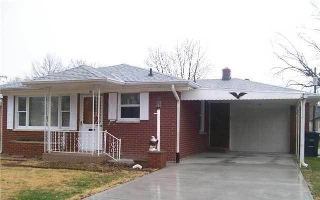 Single Family Homes por un Venta en 16 Gilbert Street Beech Grove, Indiana 46107 Estados Unidos
