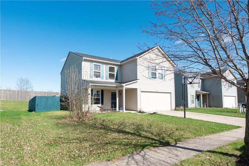Single Family Homes 为 销售 在 920 Wheat Field Lane New Whiteland, 印第安纳州 46184 美国