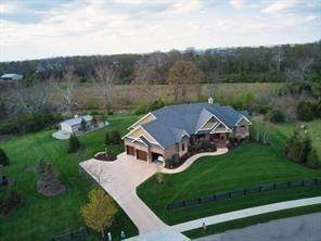 Single Family Homes для того Продажа на 1038 E Sleepy Hollow Drive Greensburg, Индиана 47240 Соединенные Штаты