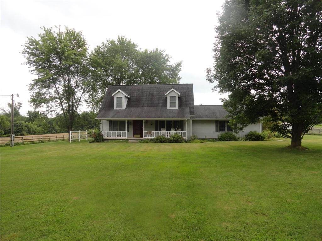 Single Family Homes por un Venta en 7165 W Base Road North Vernon, Indiana 47265 Estados Unidos