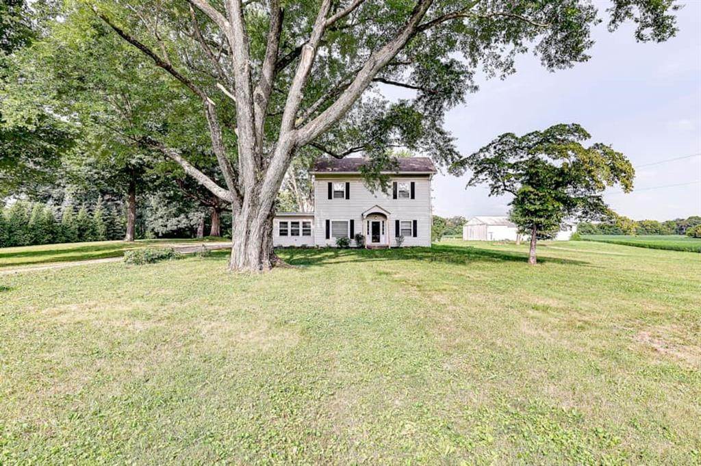 Single Family Homes 为 销售 在 16275 Cherry Tree Road Noblesville, 印第安纳州 46062 美国
