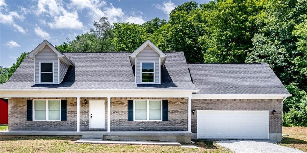 Single Family Homes 为 销售 在 21119 Greenville Borden Road Borden, 印第安纳州 47106 美国