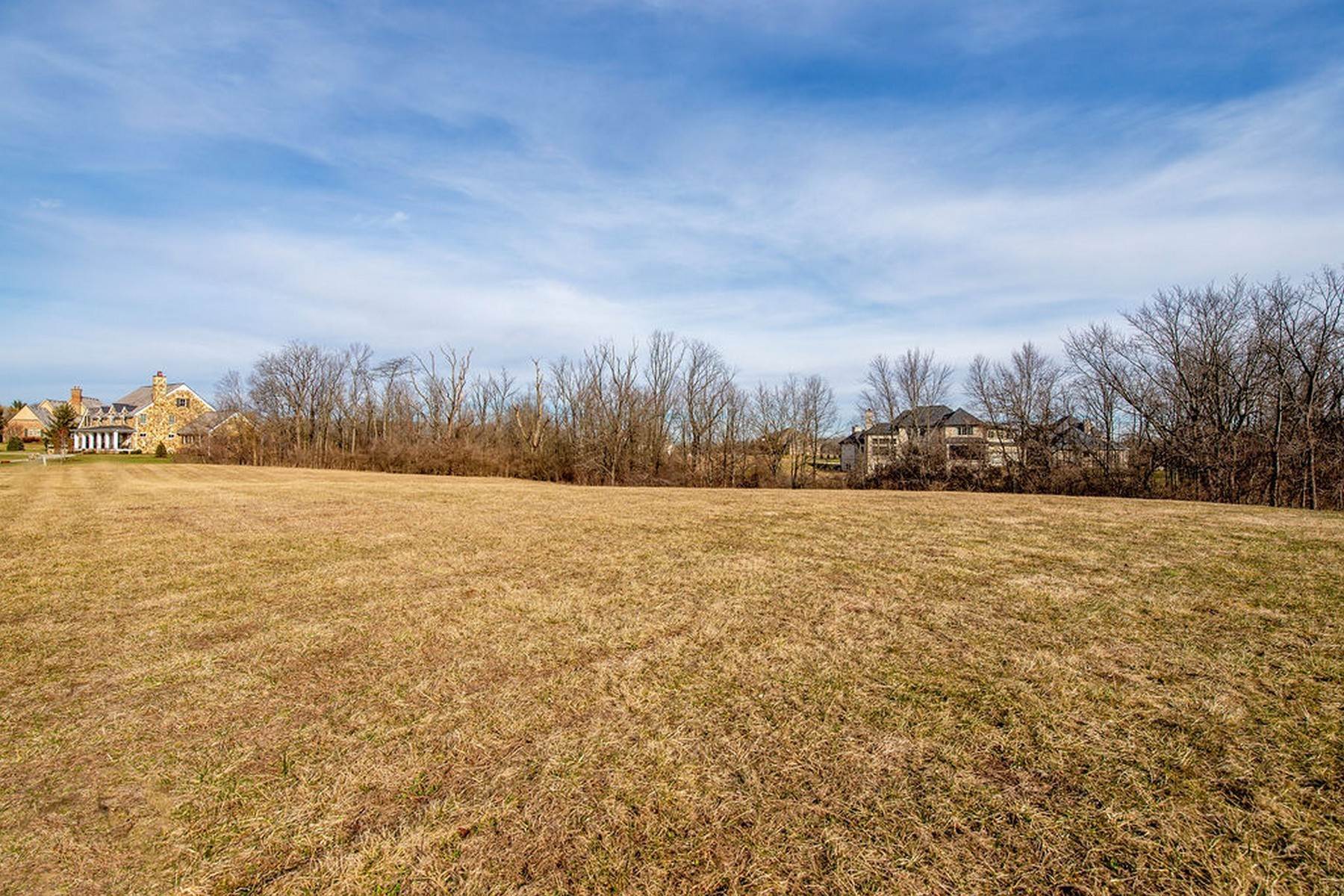 3. Land for Sale at Stunning Lot in Oldfield 6859 Oldfields Lane Zionsville, Indiana 46077 United States