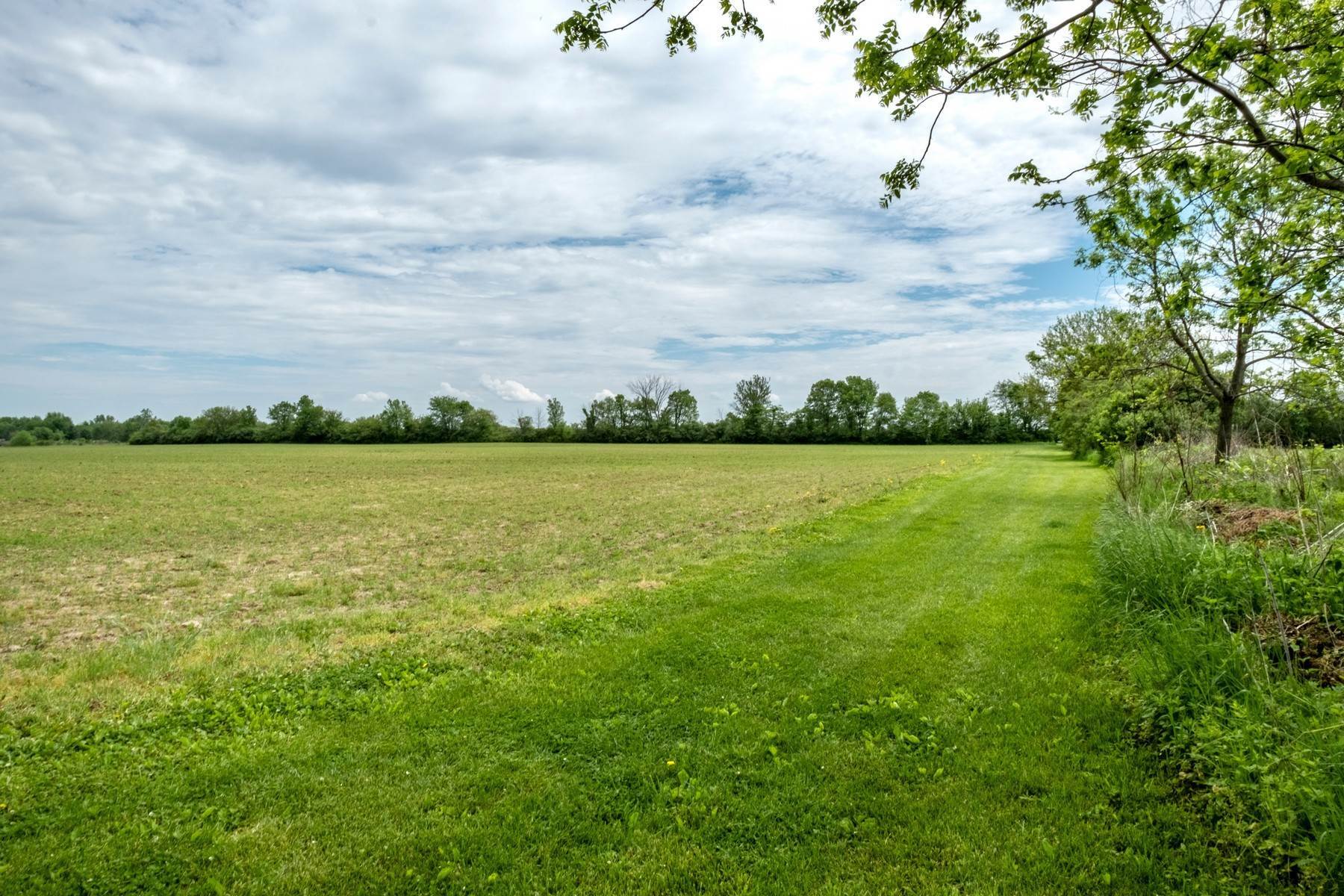 9. Land for Sale at Perfect Location for Development 0 Crystal Creek Drive Noblesville, Indiana 46060 United States