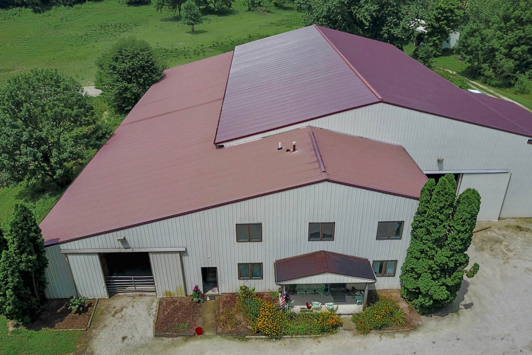 30. Farm and Ranch Properties for Sale at Scenic 178 Acre Equestrian Estate 2225 E Maple Turn Road Martinsville, Indiana 46151 United States