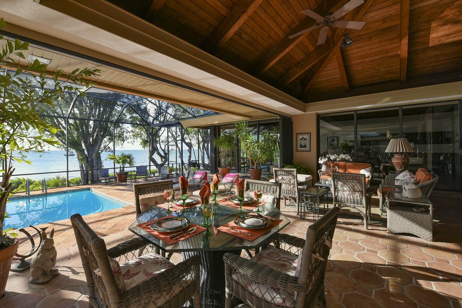 17. Property for Sale at Pumpkin Key 10 Cannon Point Key Largo, Florida 33037 United States