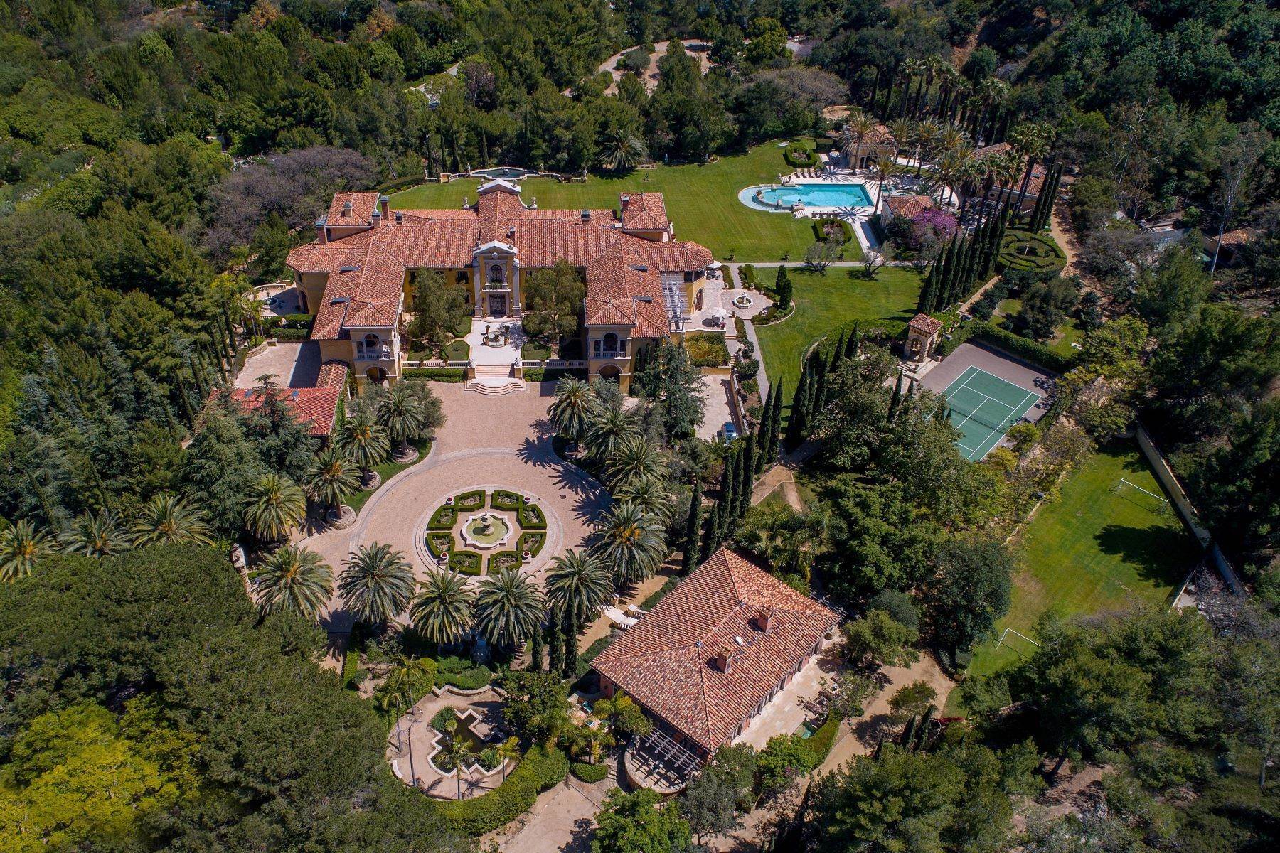 6. Single Family Homes for Sale at 67 Beverly Park Court, 67,68, 69 Beverly Hills, California 90210 United States